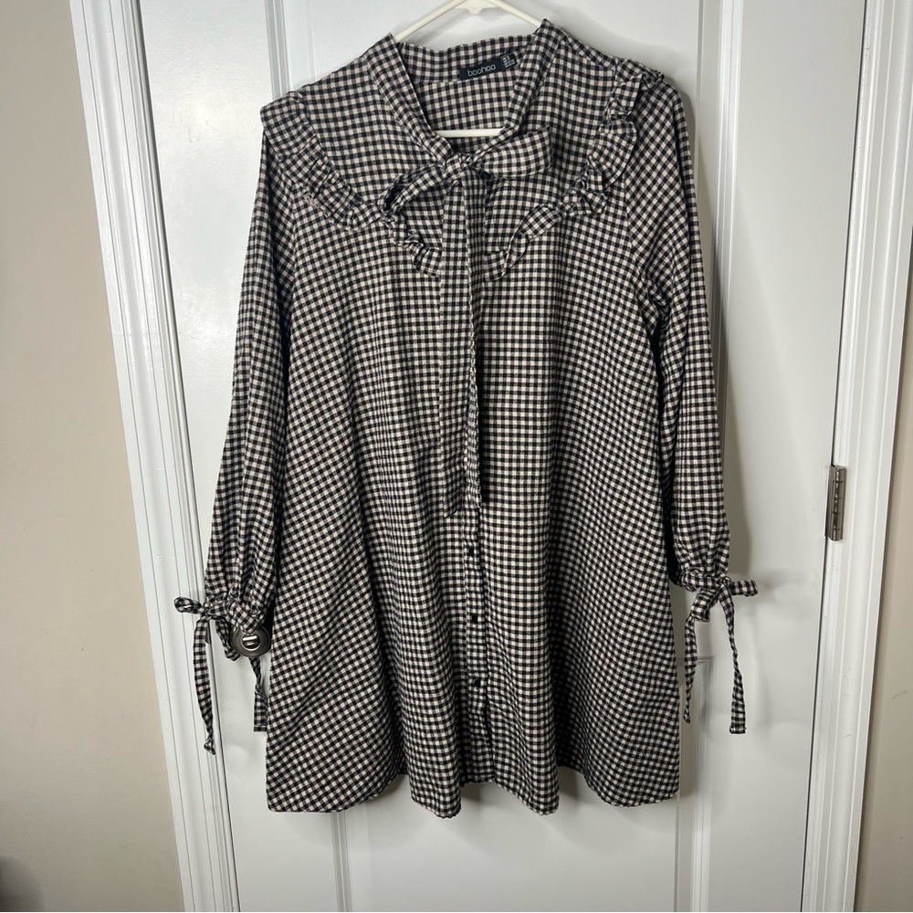 BOOHOO Ruffle Gingham Smock Babydoll Dress